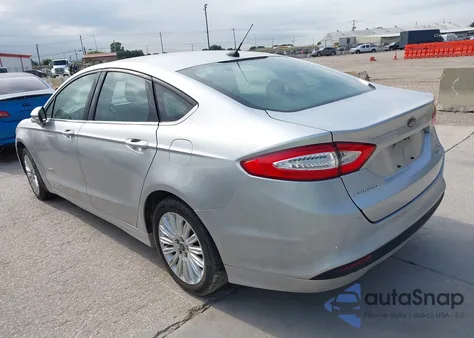 2016 Ford Fusion Hybrid Se из США, поврежденный, VIN 3FA6P0LU3GR285698